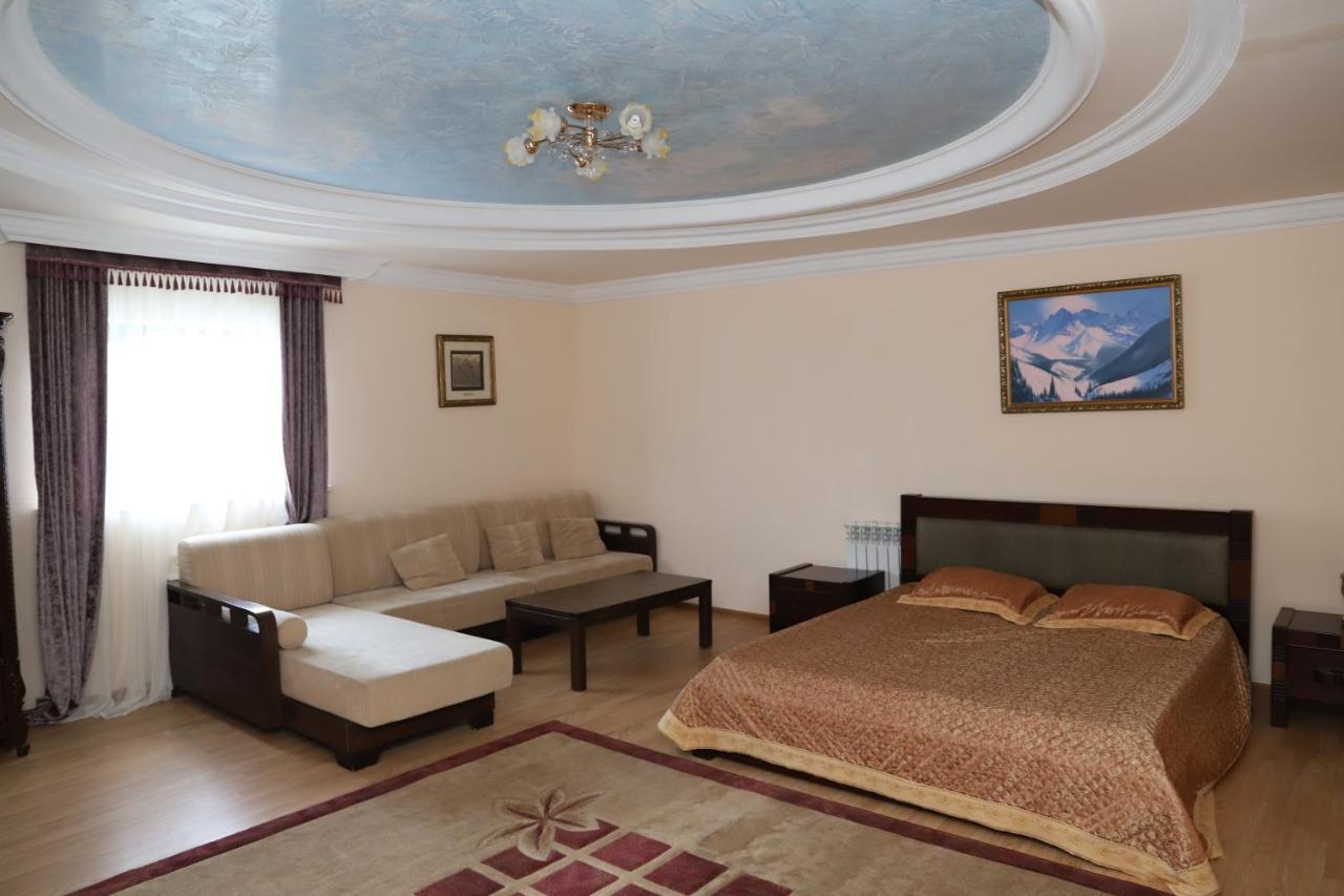 Hotel Eurasia Deluxe Borovoje Eksteriør bilde