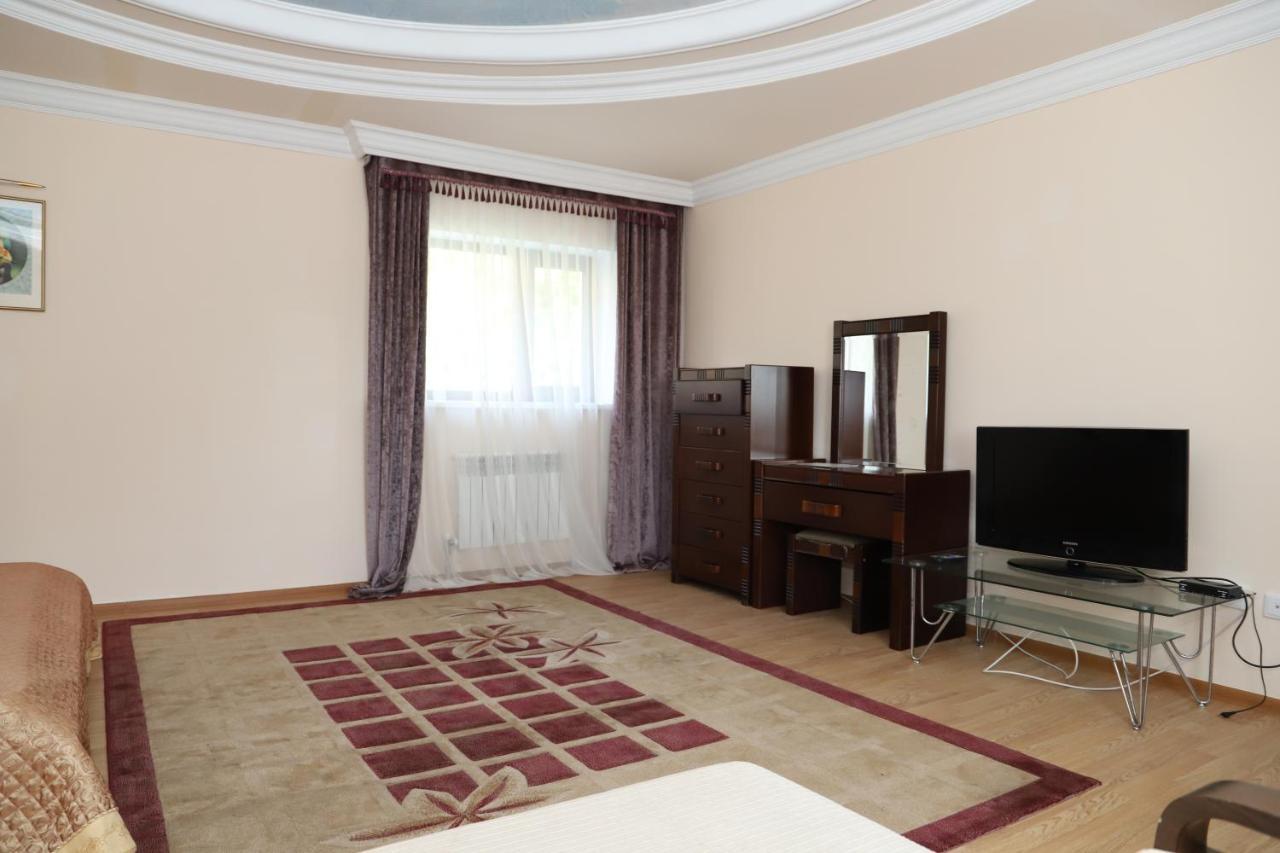 Hotel Eurasia Deluxe Borovoje Eksteriør bilde